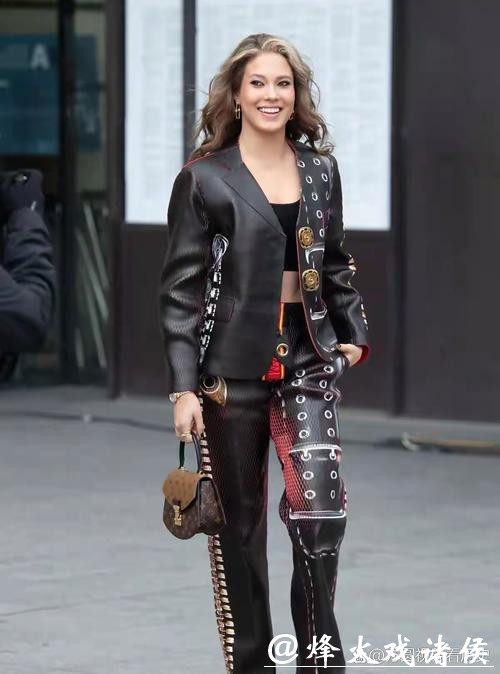 谷爱凌成熟的不像同龄人！这四年她已承受太多……