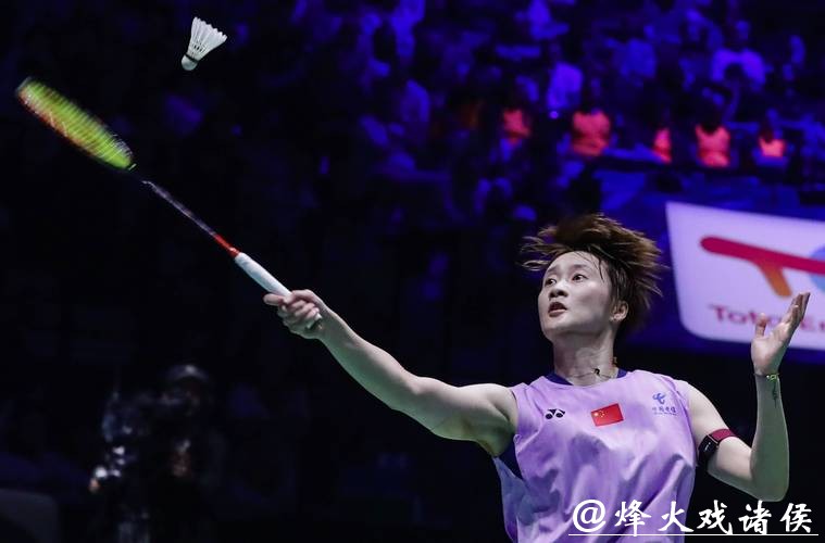 陈雨菲2-0横扫晋级 闯入羽毛球世锦赛女单8强